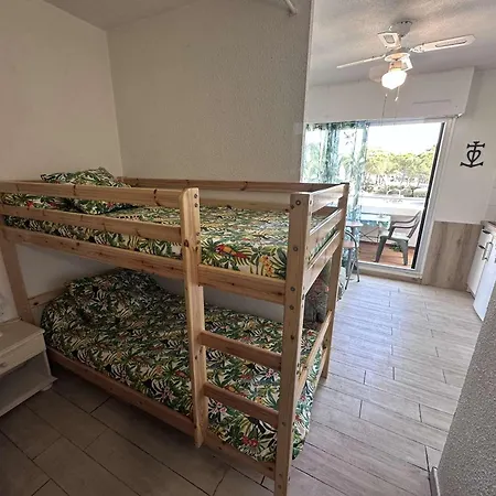 Pour 4 A Port Camargue Avec Climatisation Et Parking - Fr-1-731-135 Apartment